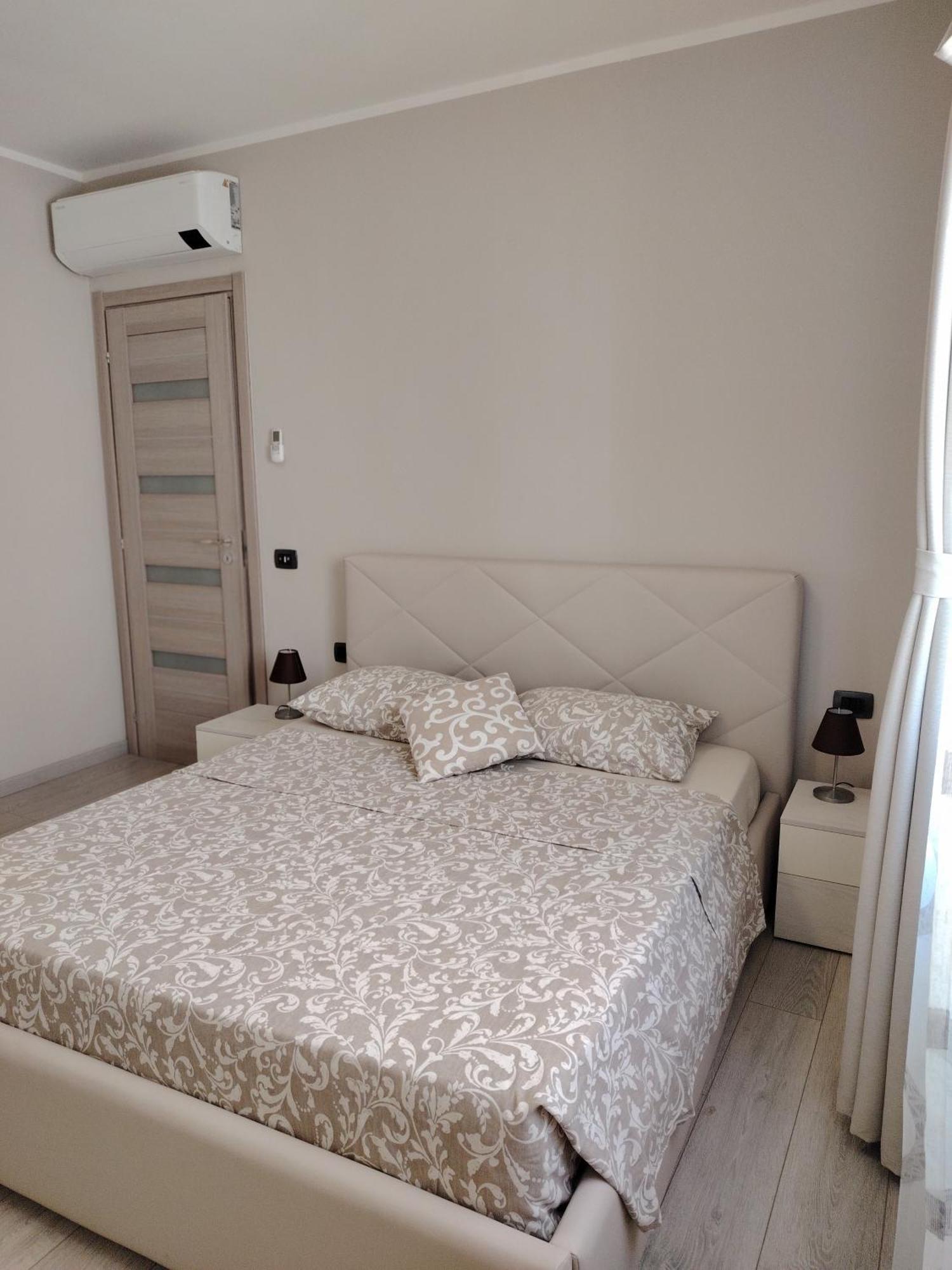 Holiday House Savona Buitenkant foto